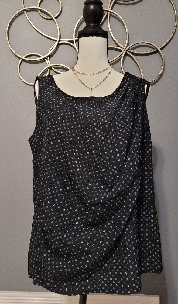 LOFT- Sleeveless Career Blouse